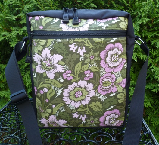 cross body bag with pockets