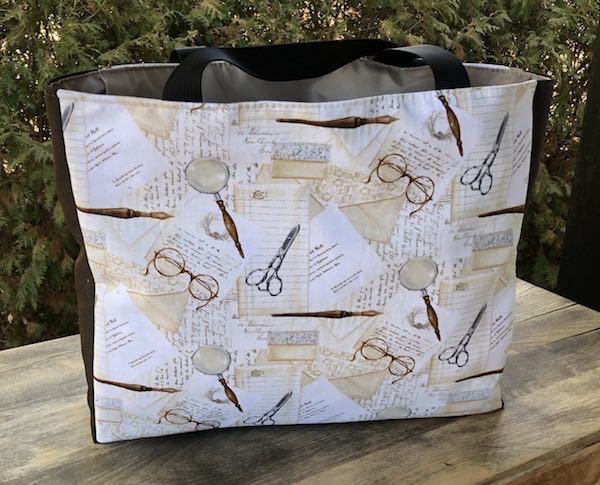 Tote for writer