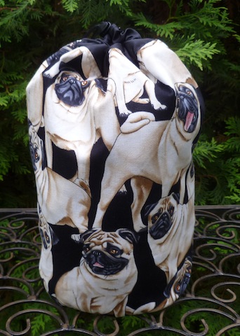 PUGS DRAWSTRING KNITTING BAG