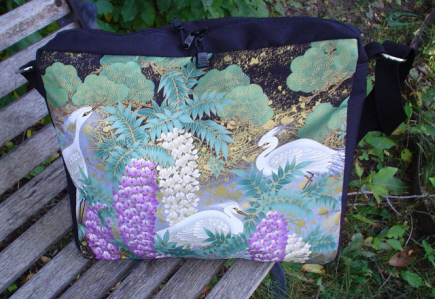 large zippered cross body tote