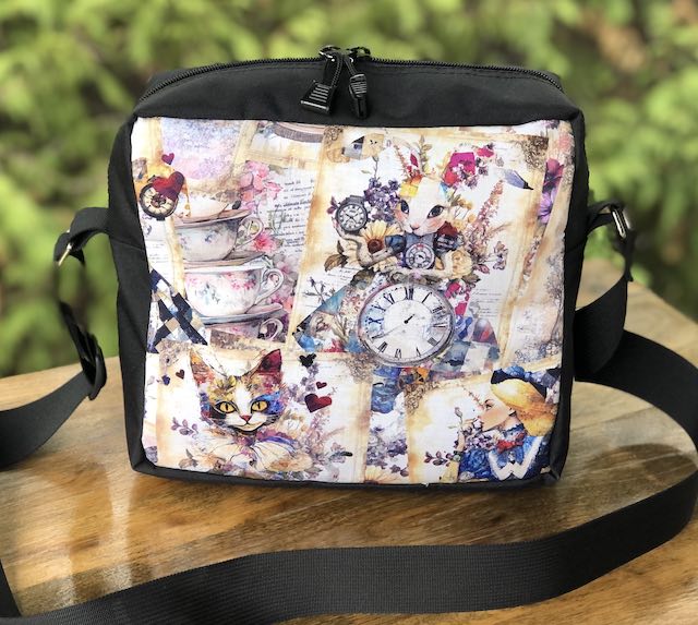 Alice's Dream Shoulder Bag, The Raccoon
