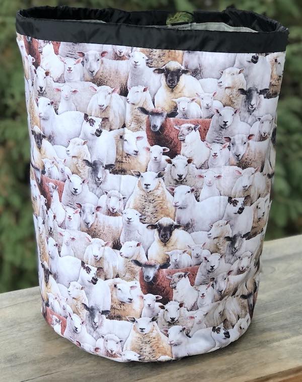 Baaa Alpaca Deluxe, large knitting bag and pouch