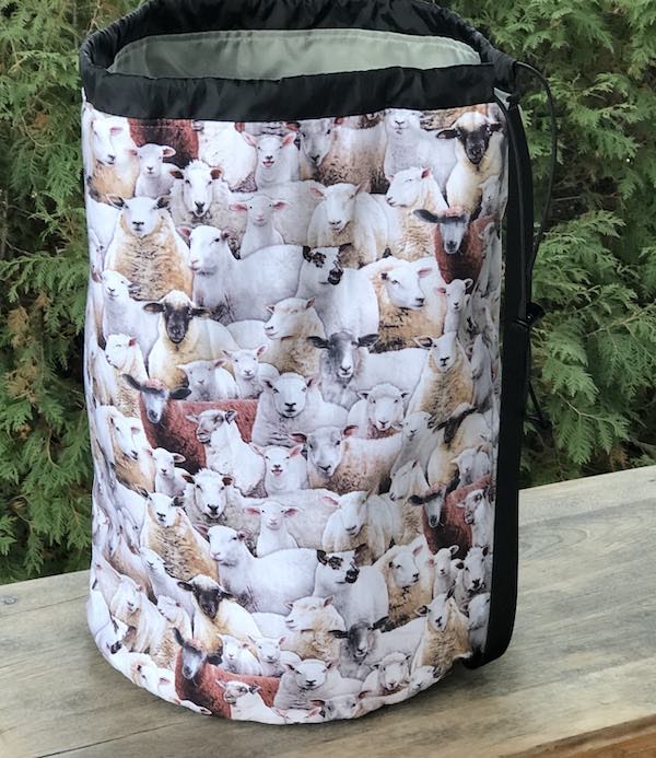 Baaa Alpaca Deluxe, large knitting bag and pouch