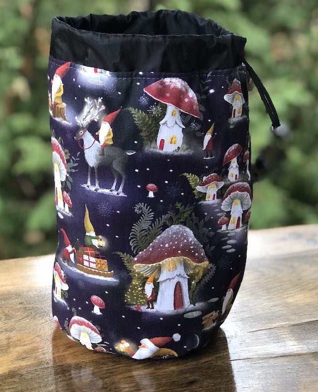 Be Your Best Elf SueBee Round Drawstring Bag