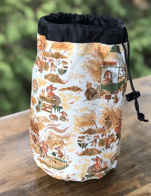 Bramble Bakery SueBee Round Drawstring Bag