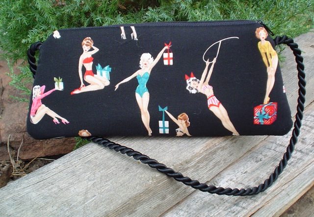 Christmas Pin Ups Bebe-CLEARANCE