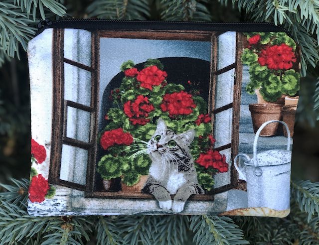 Cats and Geraniums Goldie zippered bag