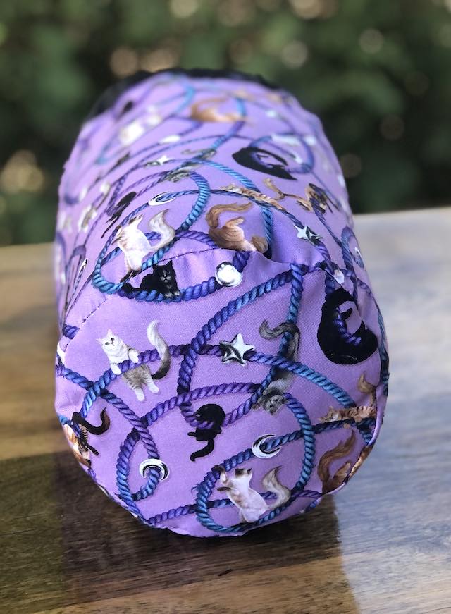 Celtic Cats SueBee Round Drawstring Bag