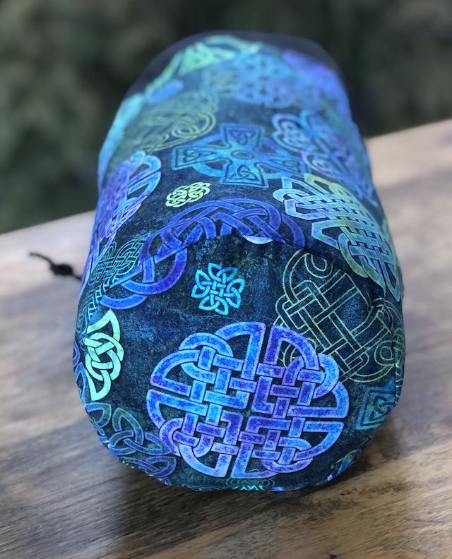 Celtic Knots SueBee Round Drawstring Bag