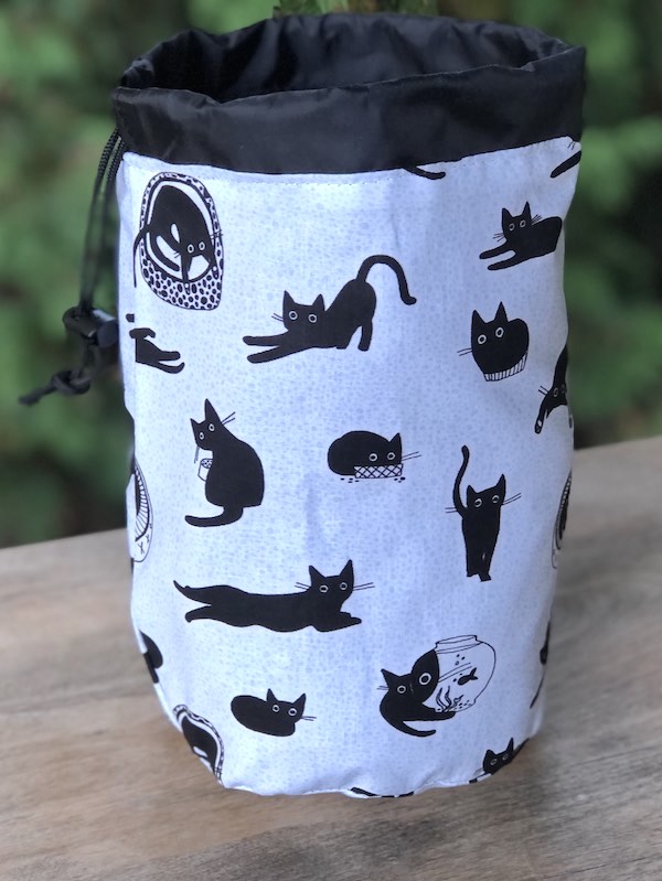 Chillin' in Icy Blue SueBee Round Drawstring Bag