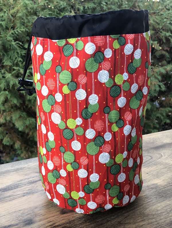 Christmas Knitting SueBee Round Drawstring Bag