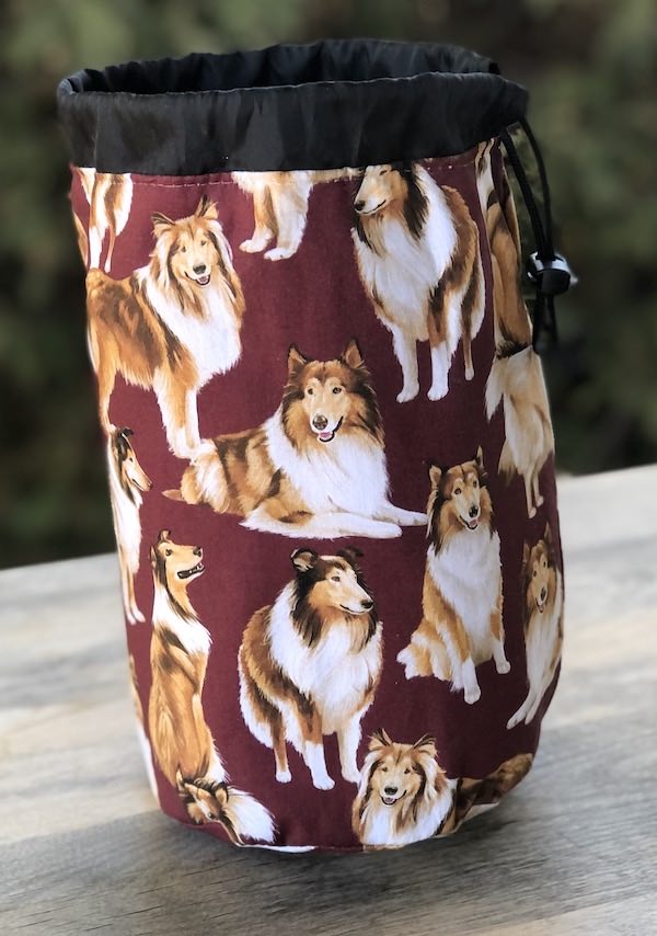 Collies SueBee Round Drawstring Bag
