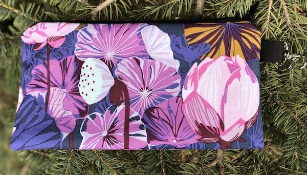 Conservatory Alpaca Deluxe, large knitting bag and pouch