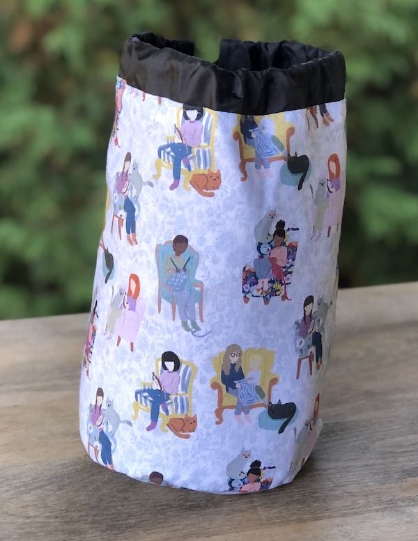 Creators' Cats SueBee Round Drawstring Bag