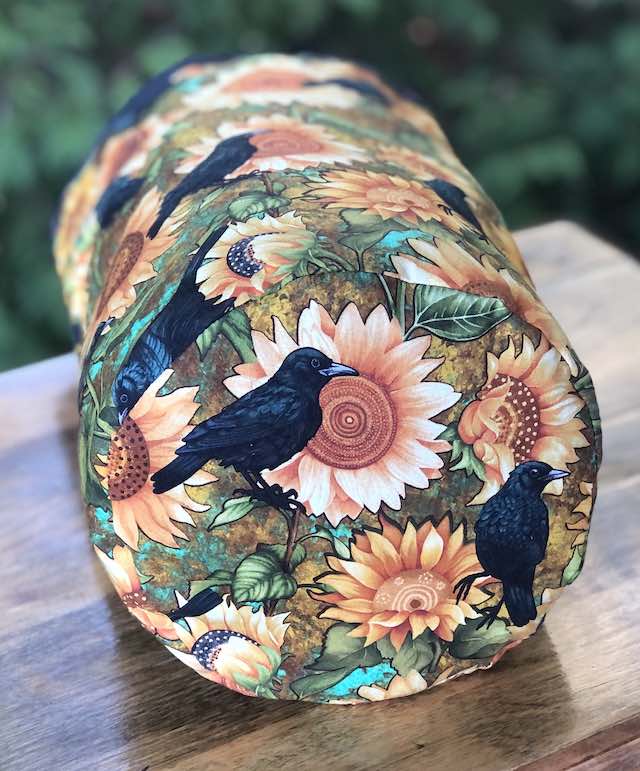 Crowmazing drawstring bag, The Large Suebee
