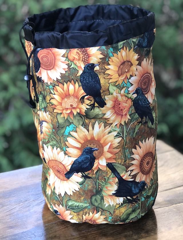 Crowmazing drawstring bag, The Large Suebee