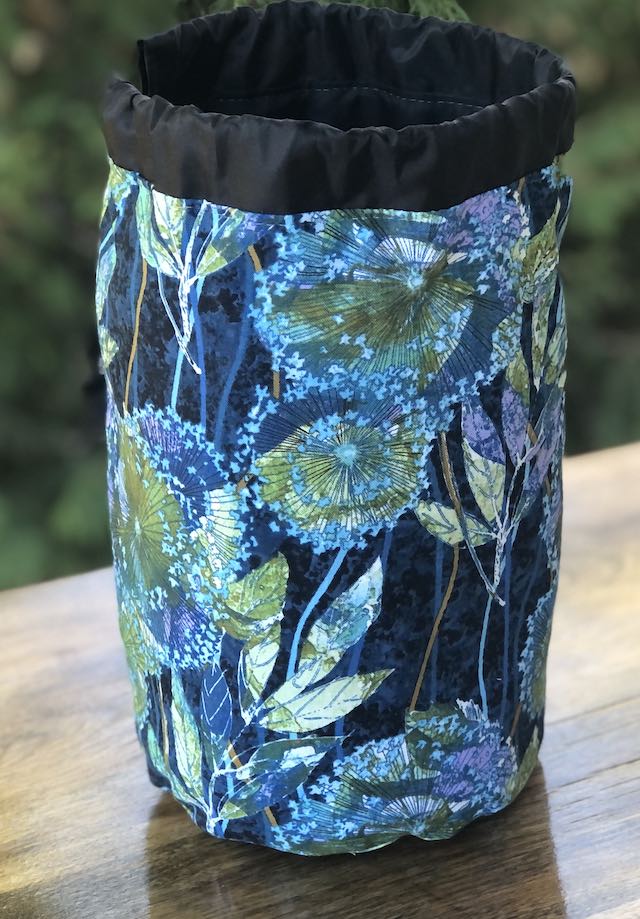 Dandelions SueBee Round Drawstring Bag