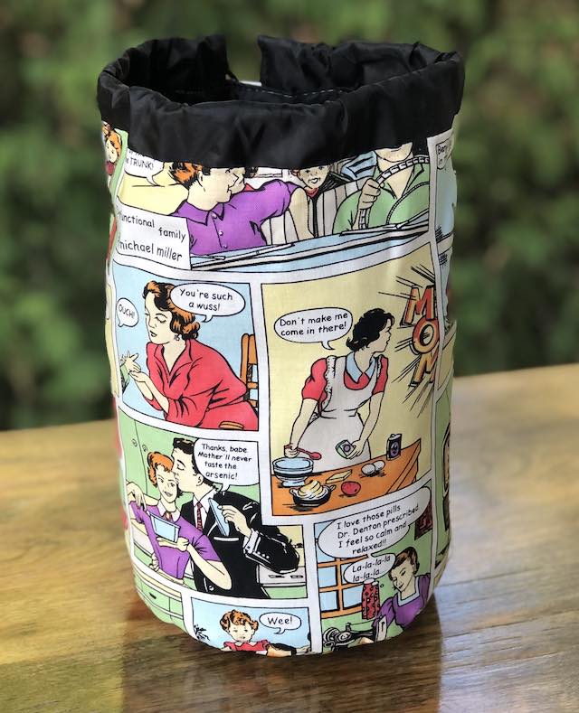 Dysfunctional Family SueBee Round Drawstring Bag
