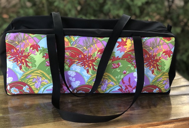 Floral Scallops Mahjongg Storage Set The Zippered Tote-ster and Large Zini