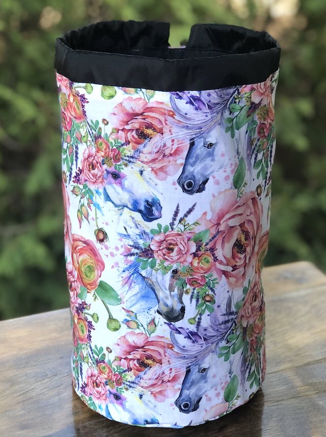 Flowery Unicorns drawstring bag, The Large Suebee