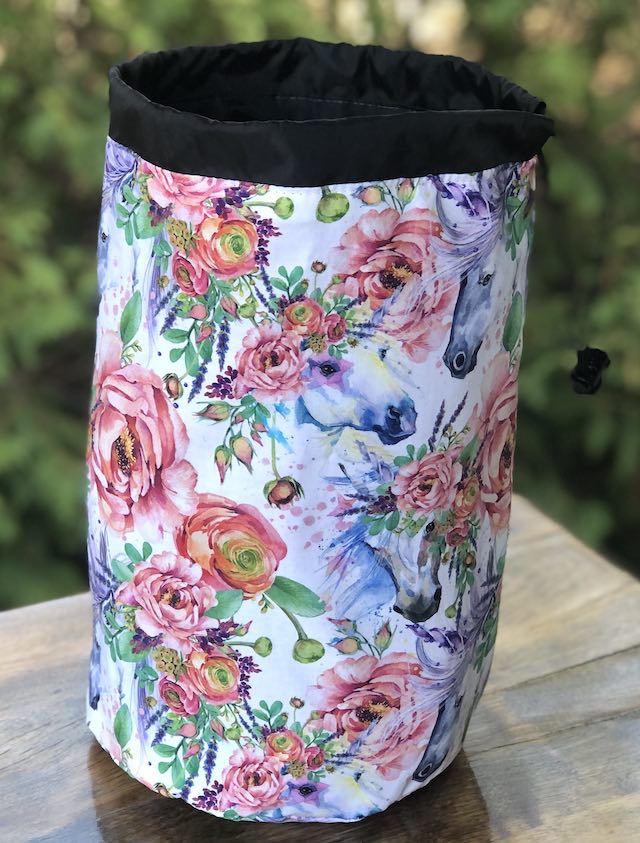 Flowery Unicorns drawstring bag, The Large Suebee