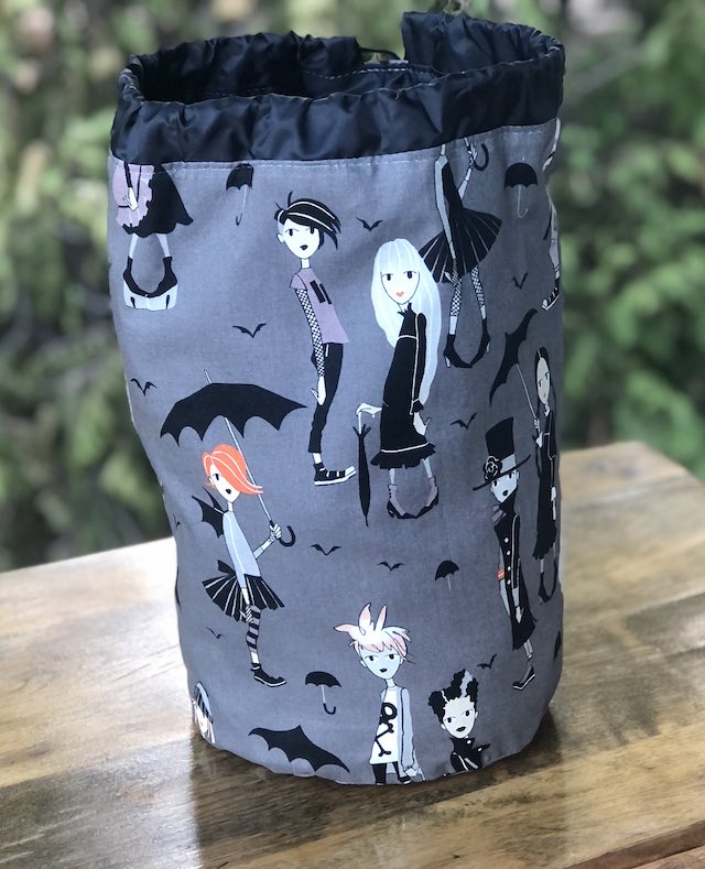 Going Goth drawstring bag, The Large Suebee