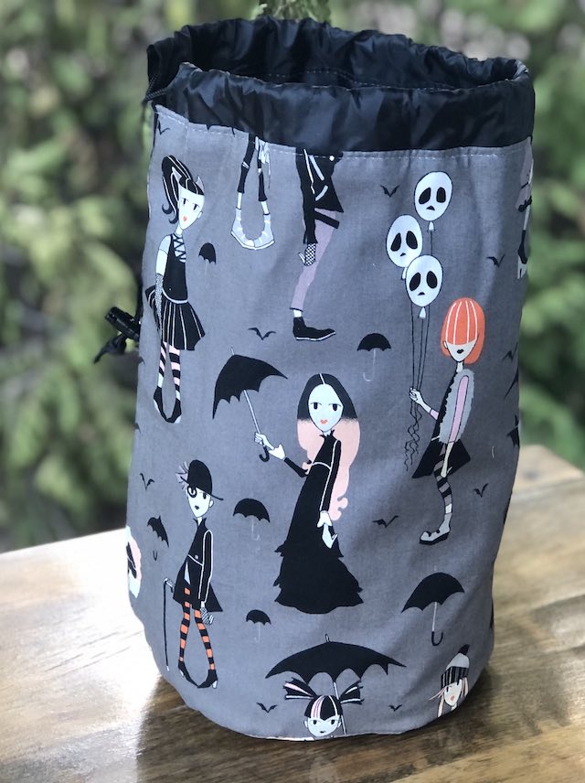 Going Goth drawstring bag, The Large Suebee