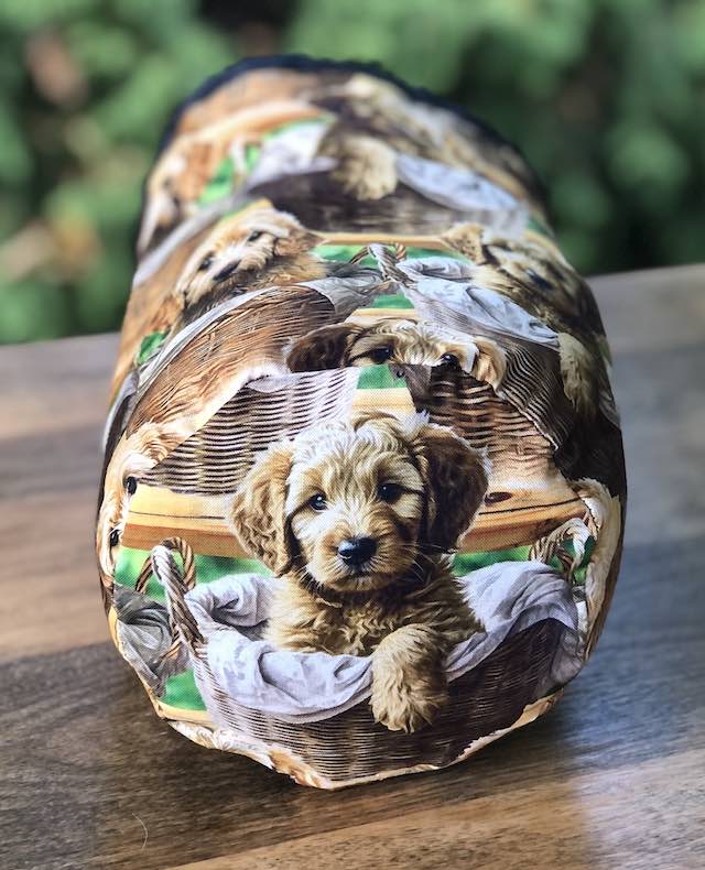 Goldendoodle Cuteness SueBee Round Drawstring Bag