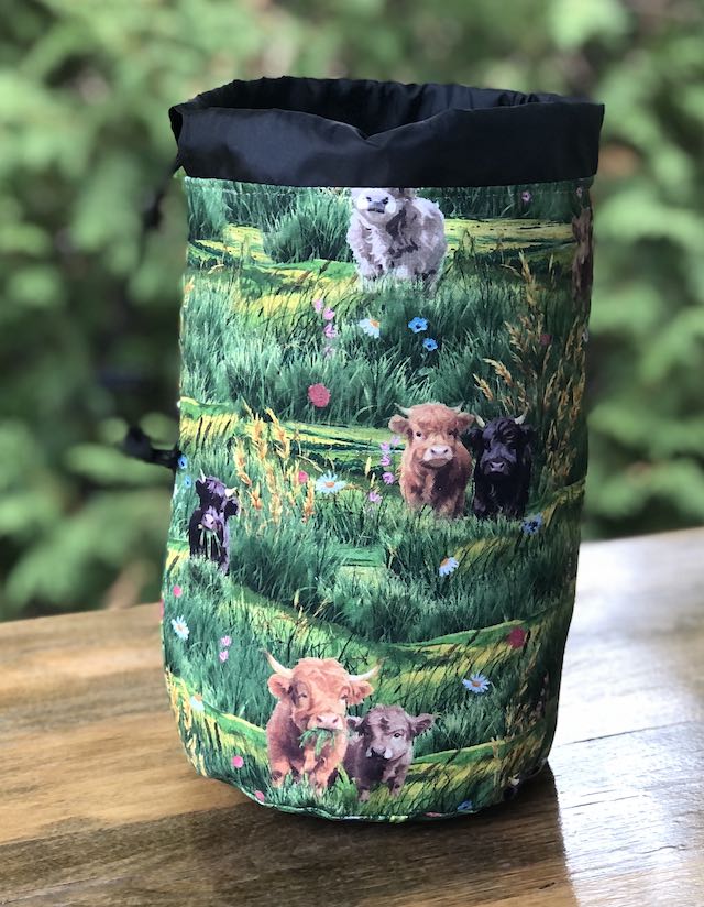 Highland Hooves SueBee Round Drawstring Bag