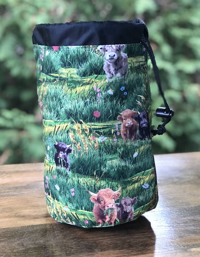 Highland Hooves SueBee Round Drawstring Bag