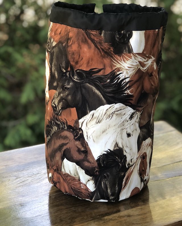 Horses drawstring bag, The Large Suebee