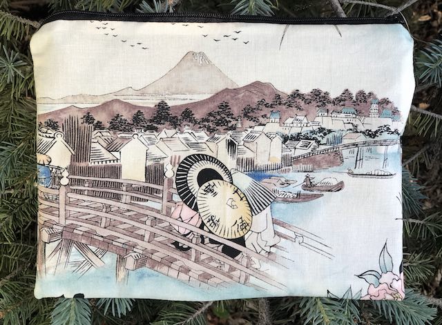 Japanese Bridge Mahjongg card and coin purse, The Slide