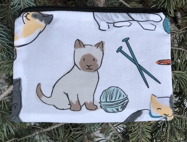 Kitty Playtime Goldie zippered bag