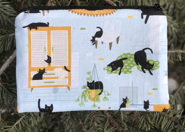 Kitty Wash Goldie zippered bag