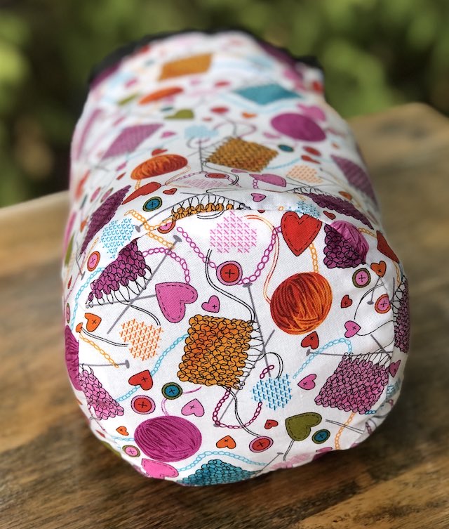 Knitting Love SueBee Round Drawstring Bag