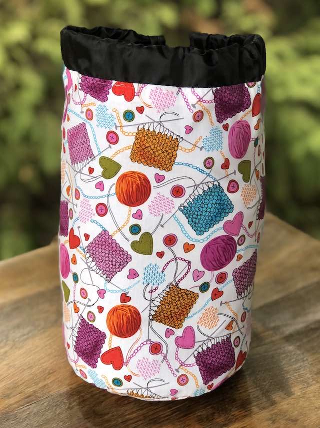 Knitting Love SueBee Round Drawstring Bag