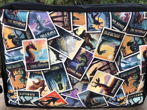 Legends of the National Parks Medium Honeysuckle Deluxe Zippered Tote