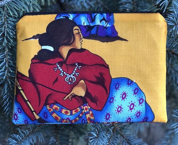 Native Women Goldie zippered bag
