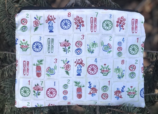 Painted Tiles Mahjongg card and coin purse, The Slide