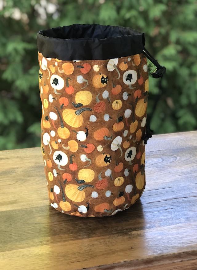 Peekaboo Pumpkins SueBee Round Drawstring Bag