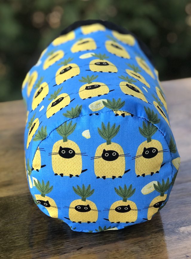 Pineapple Cats SueBee Round Drawstring Bag