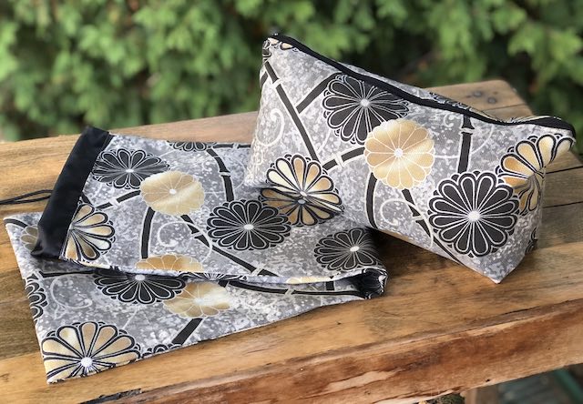 Pinwheels Mahjong rack and tiles storage set, The Racker and large Zini