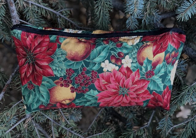 Poinsettia Large Zini Flat Bottom Bag