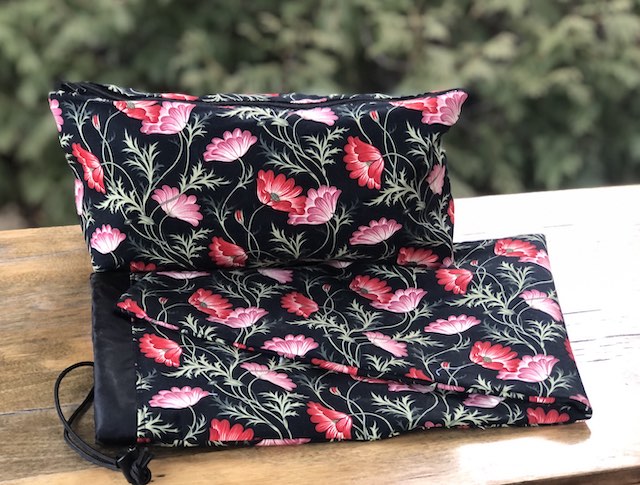 Poppies Mahjong rack and tiles storage set, The Racker and large Zini