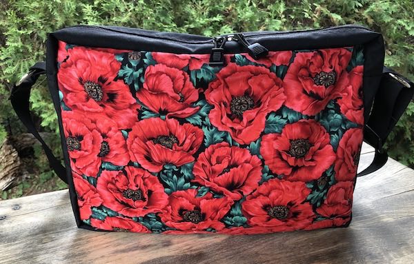 Poppy Perfection Medium Honeysuckle Zippered Tote