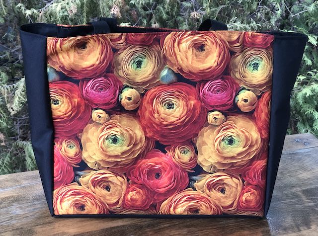 Ranunculus Fauna Deluxe Deep Tote with pockets