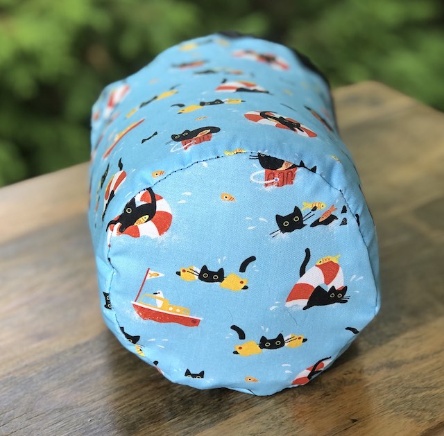 Sea Cats SueBee Round Drawstring Bag