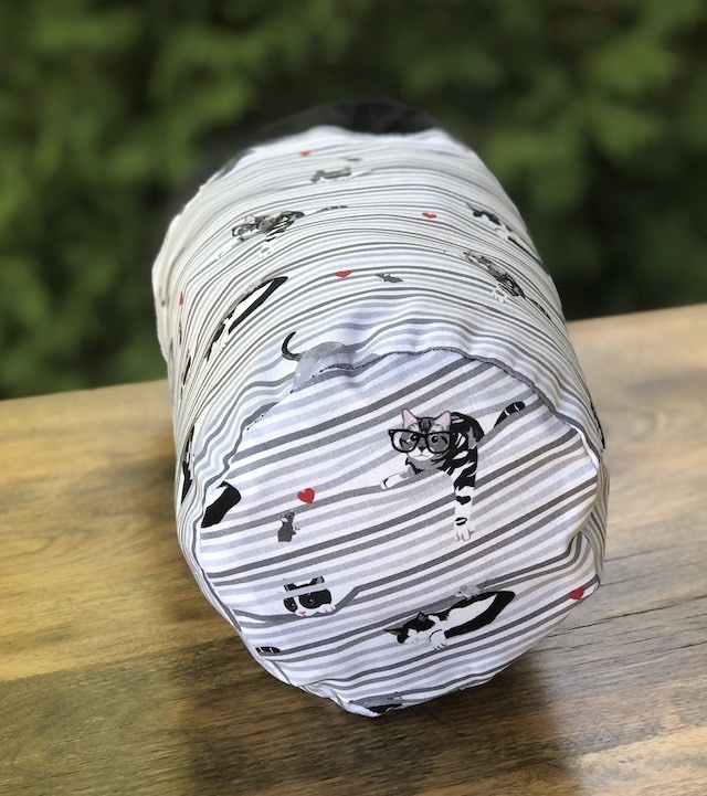 Shady Cats SueBee Round Drawstring Bag