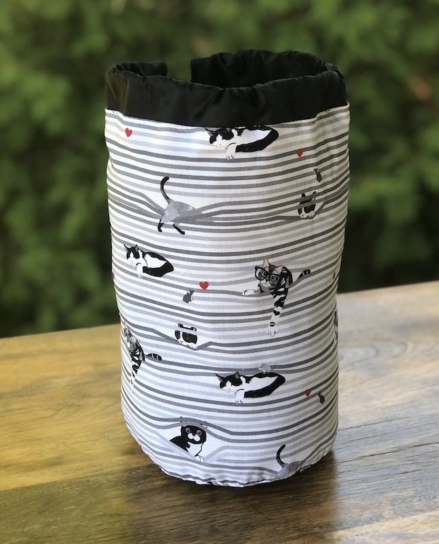 Shady Cats SueBee Round Drawstring Bag