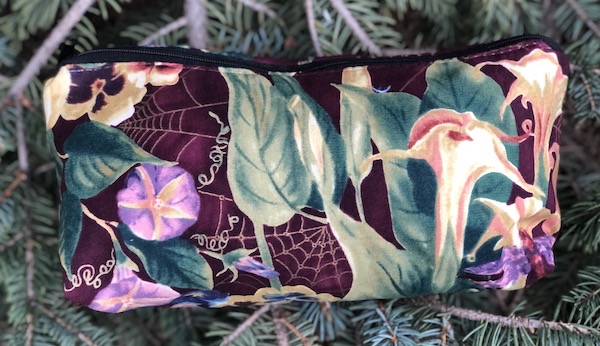 Spider Lilies flat bottom bag, The Zini